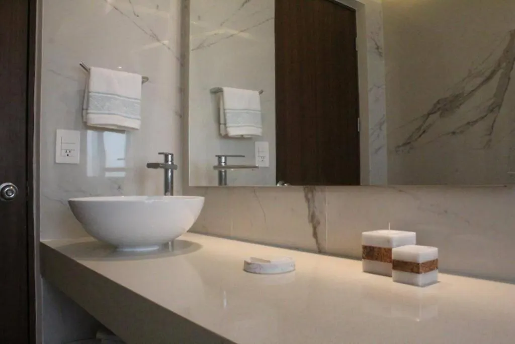 Beach Front Renewed Apartment Cancun