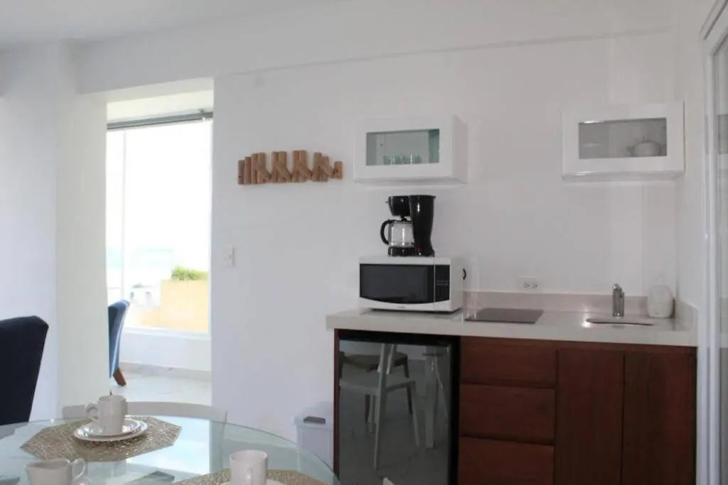 Beach Front Renewed Apartment Cancún 0*,  Mexiko